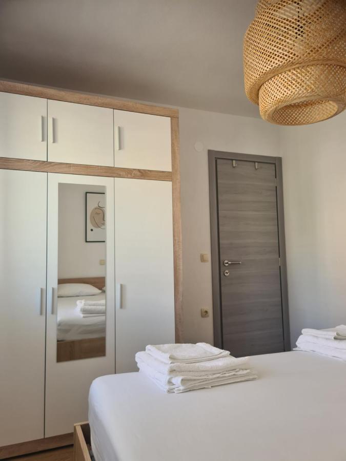 Hello Sunshine - Apartment On The Beach Zubovici Exterior photo