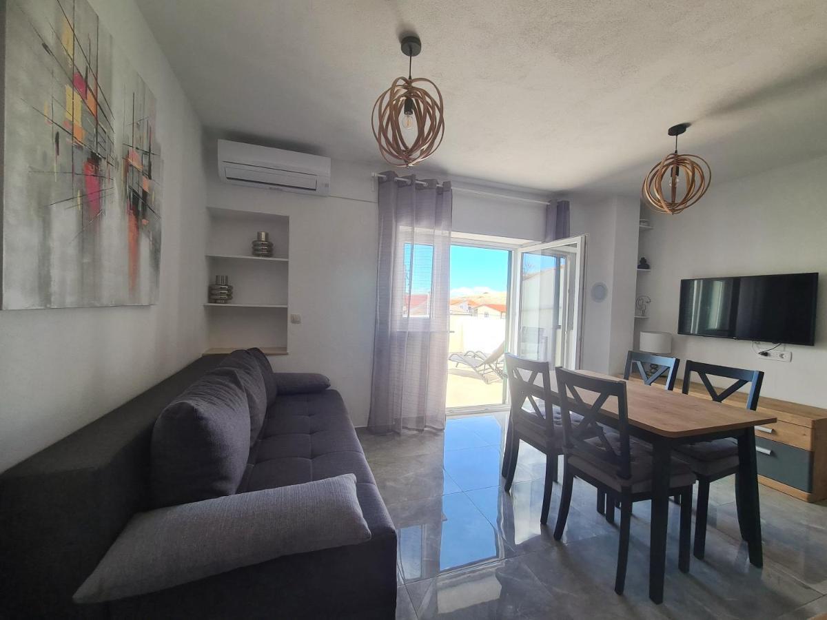 Hello Sunshine - Apartment On The Beach Zubovici Exterior photo